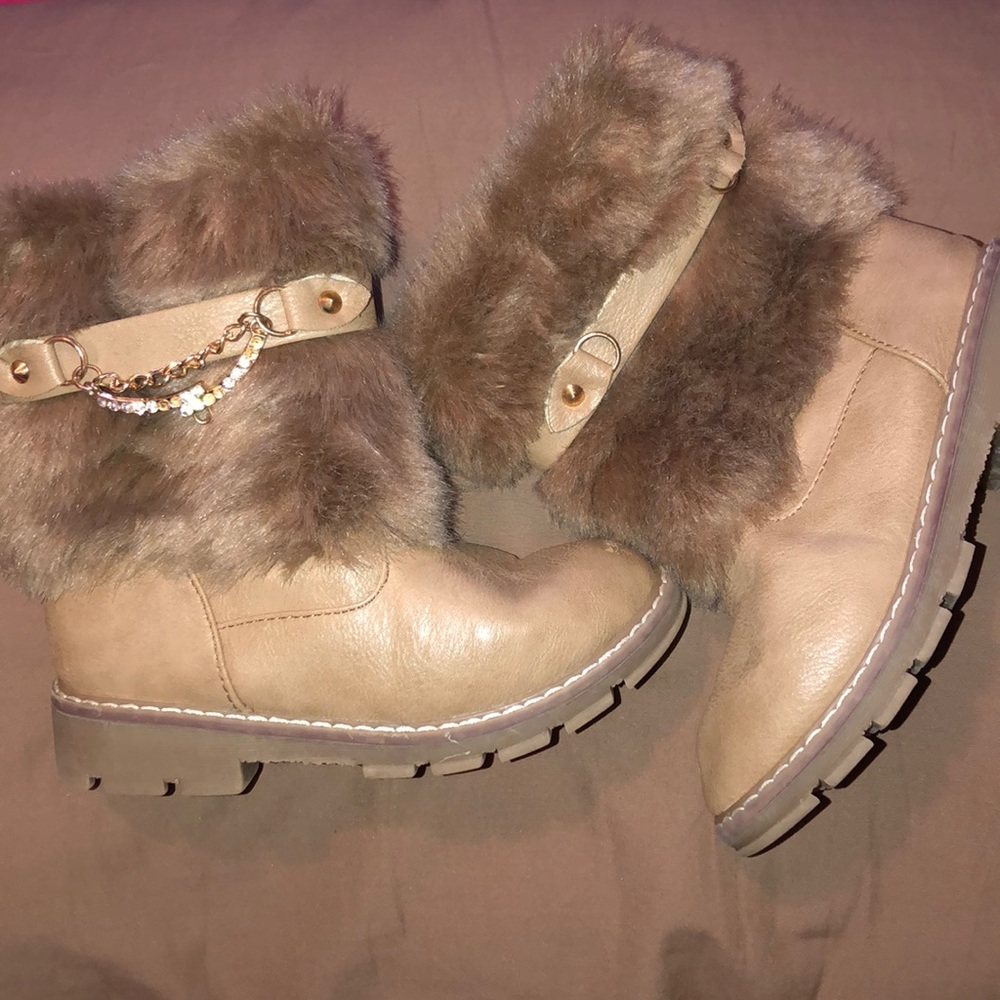 Winter boots